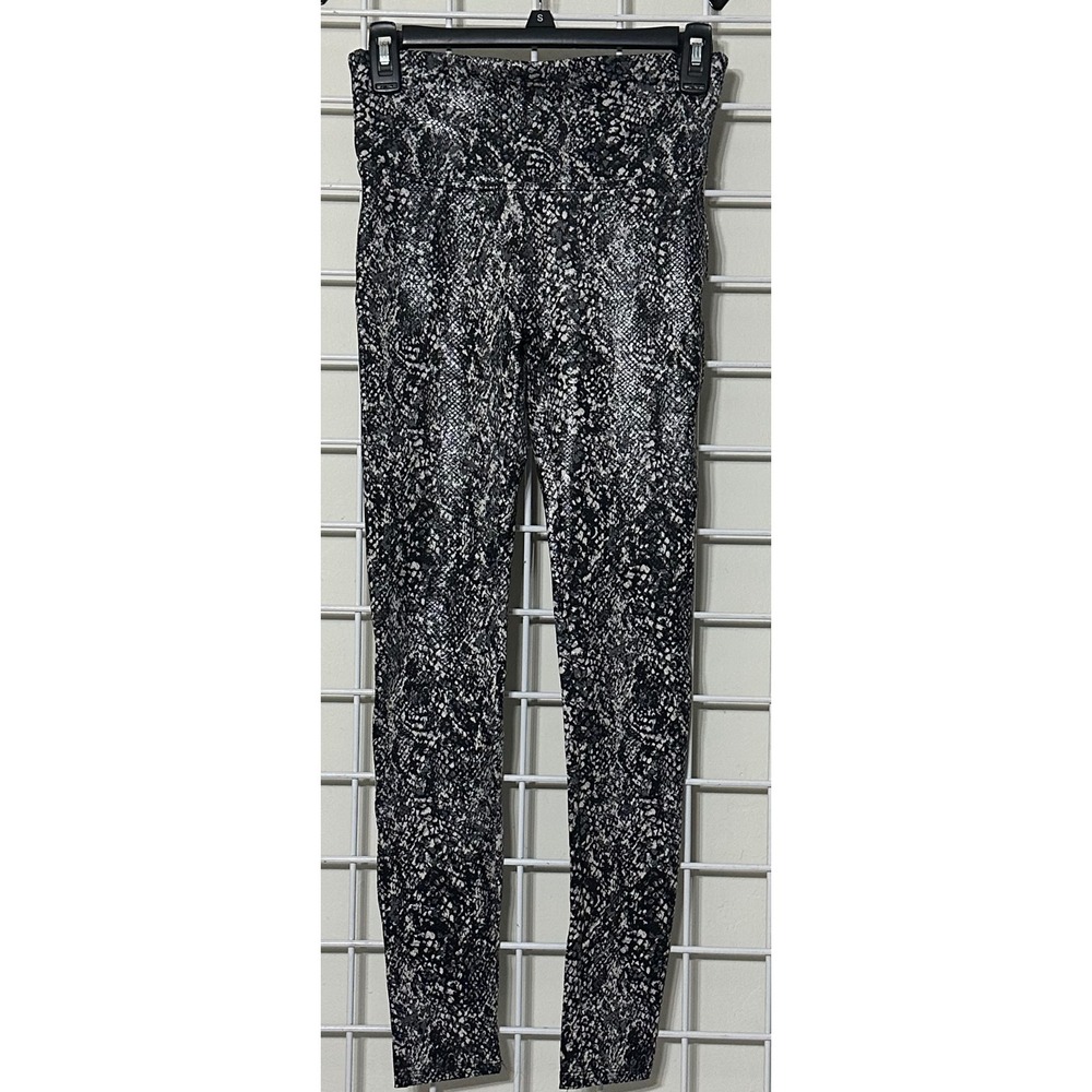 EUC SPANX Snake Print High Waist Leggings Women's Medium Black Gray Activewear - Picture 2 of 8